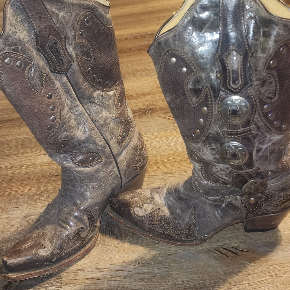 Womens 7.5 Corral western boots